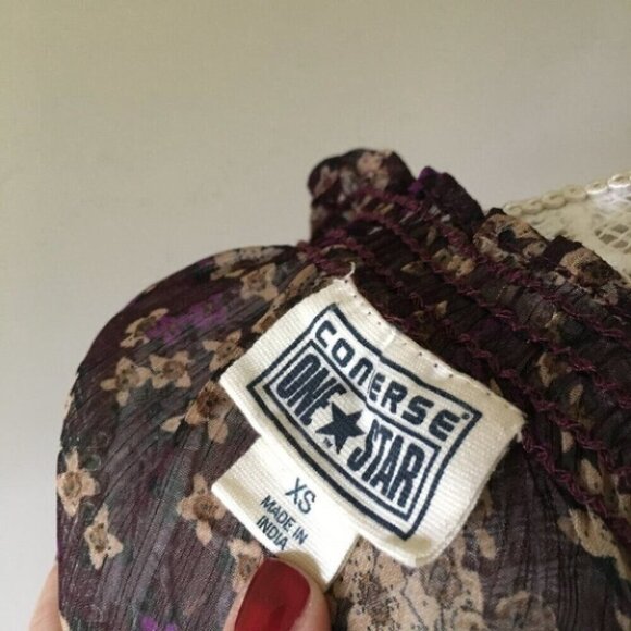 Converse Floral Purple Brown tee Top blouse - Picture 5 of 6